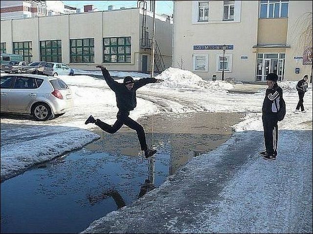 水たまりジャンプ！